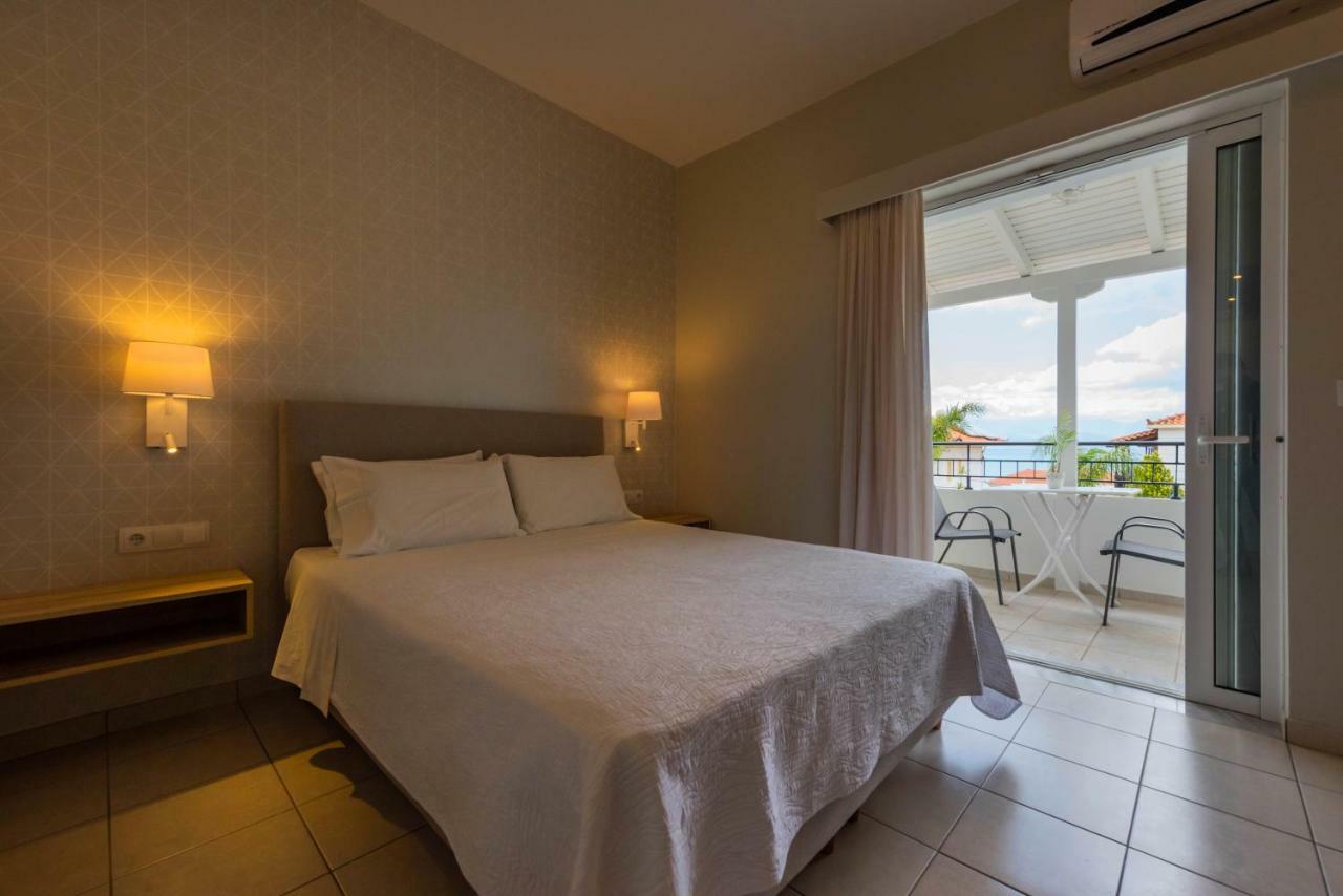 Theoxenia Hotel Apartments Chrani Exterior foto